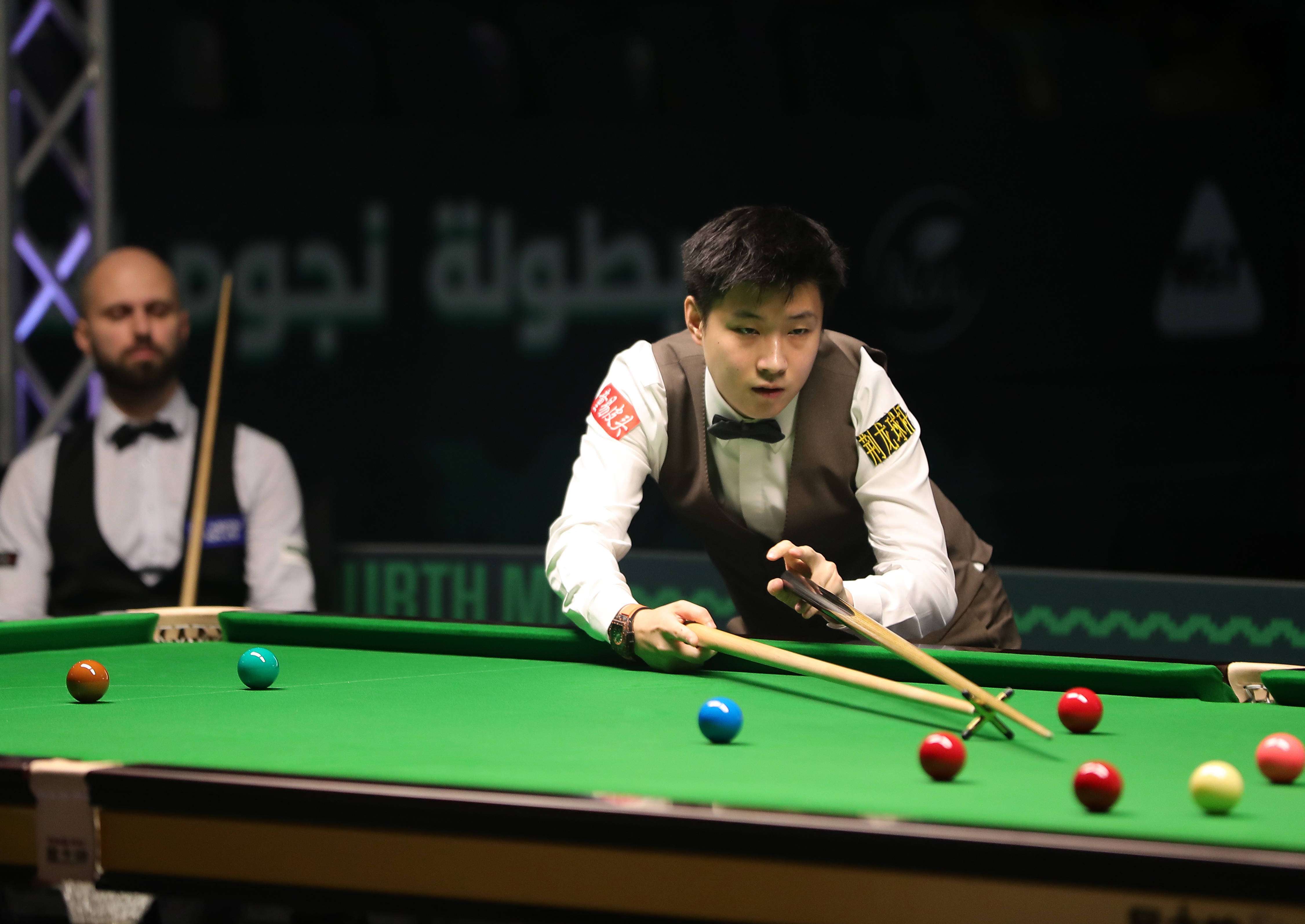 竞争激烈的 竞争激烈的