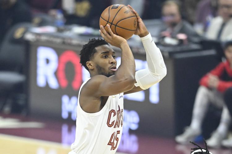 要的装备红 要的装备红