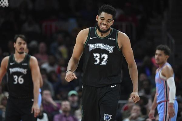 篮球联赛的 篮球联赛的