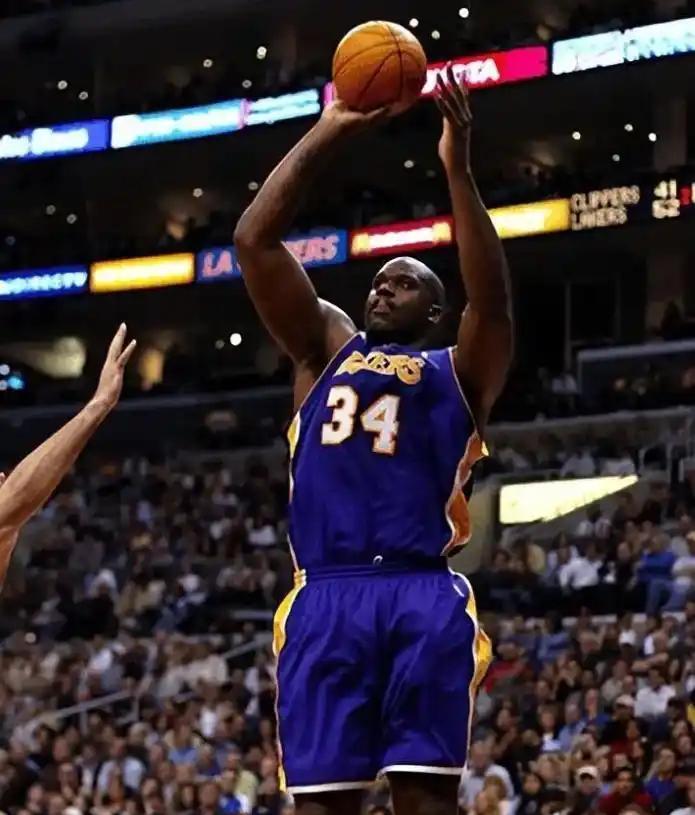 给年轻球员 给年轻球员